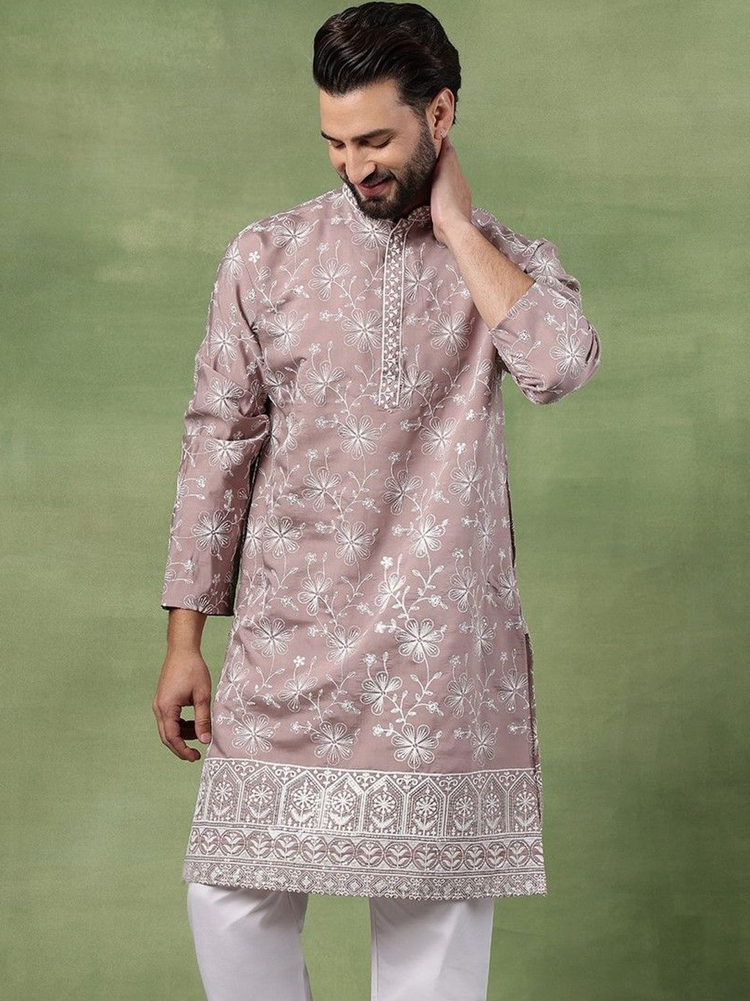 SOJANYA Men Floral Embroidered Thread Work Kurta