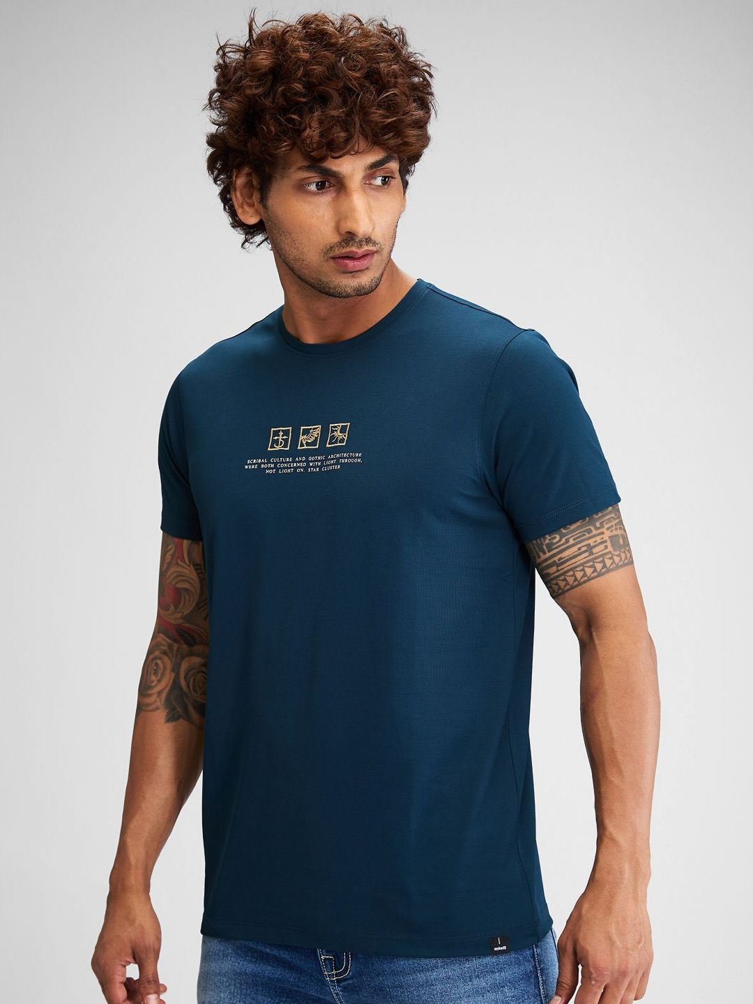 SPYKAR Men Typography Applique Slim Fit T-shirt