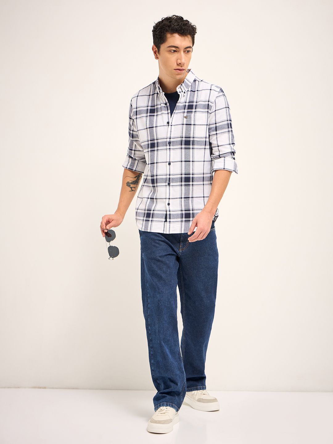 THE BEAR HOUSE Men Button-Down Collar Tartan Checked Cotton Slim Fit Casual Shirt
