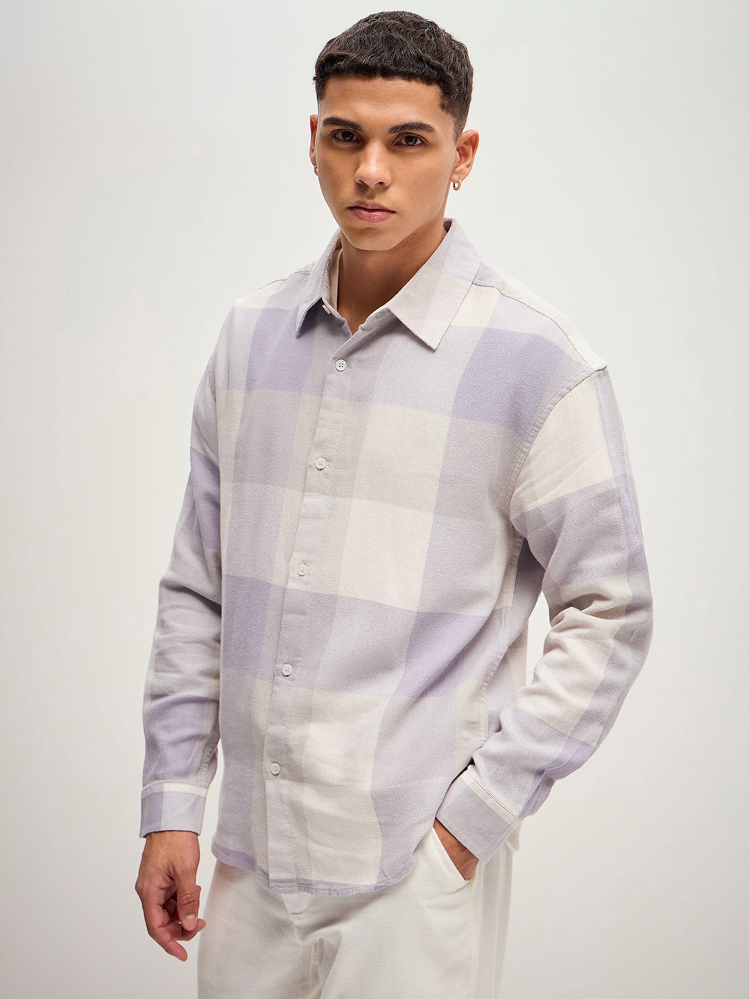 THE BEAR HOUSE Men Checked Oversized Pure Cotton Casual Shirt