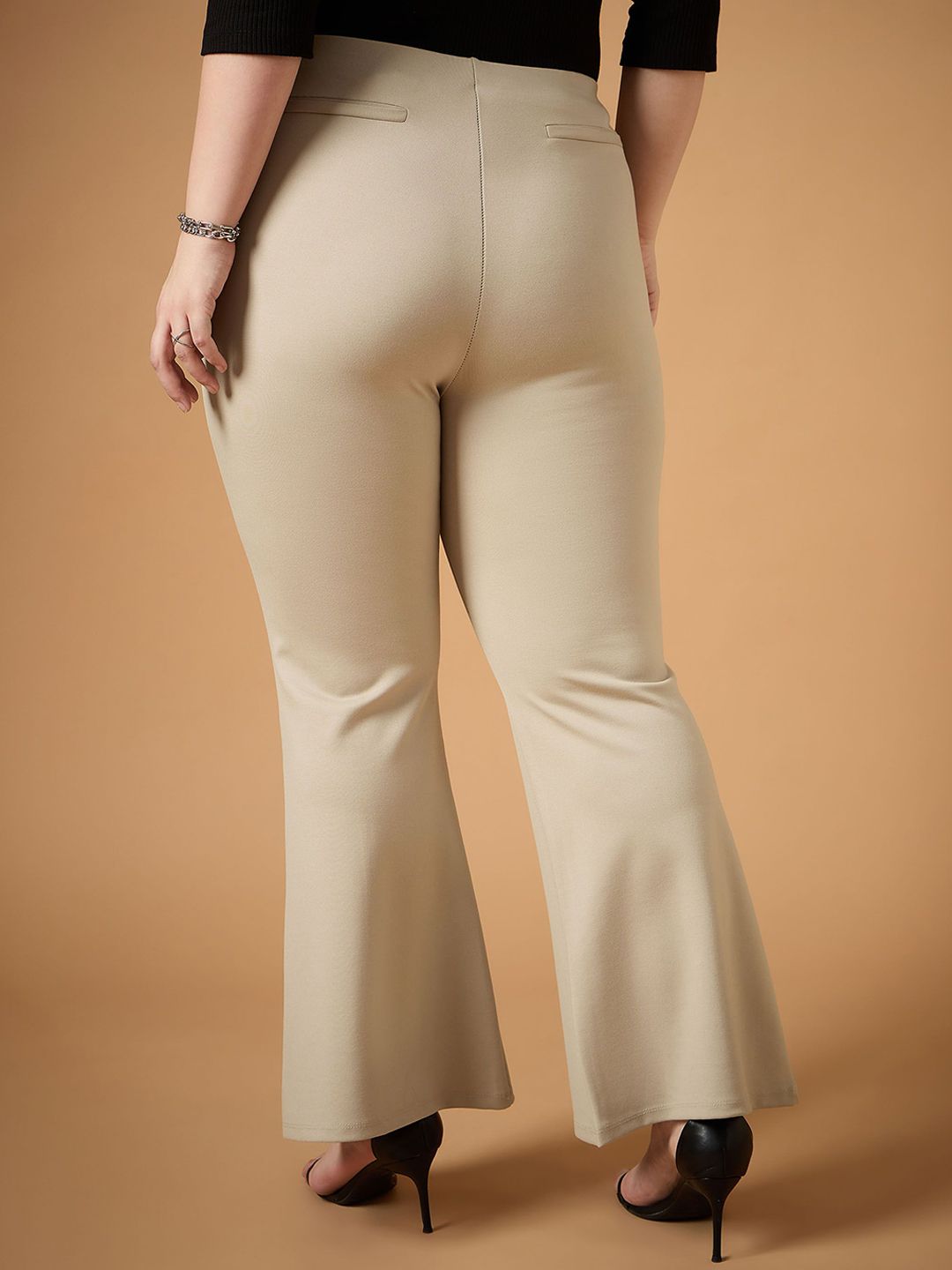 SASSAFRAS Curve Women Comfort Slim Fit High-Rise Trousers