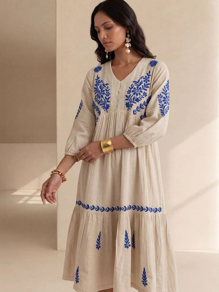 Pakaian Midi A-Line Bersulam Bunga Rumah Chikankari