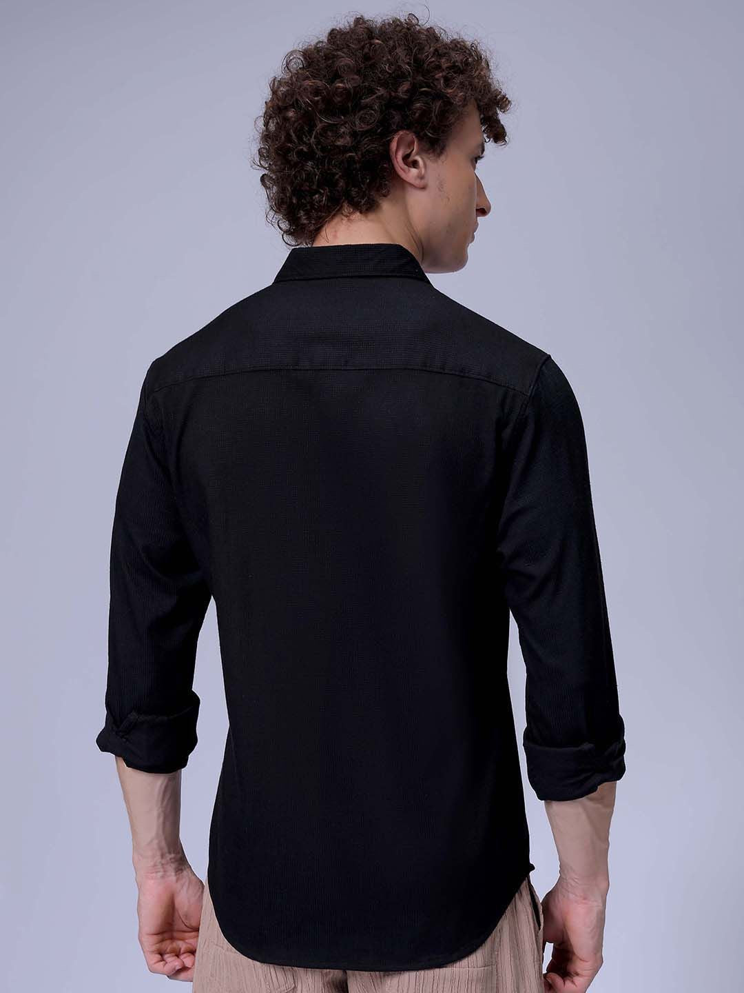 The Indian Garage Co Men Slim Fit Spread Collar Solid Casual Shirt