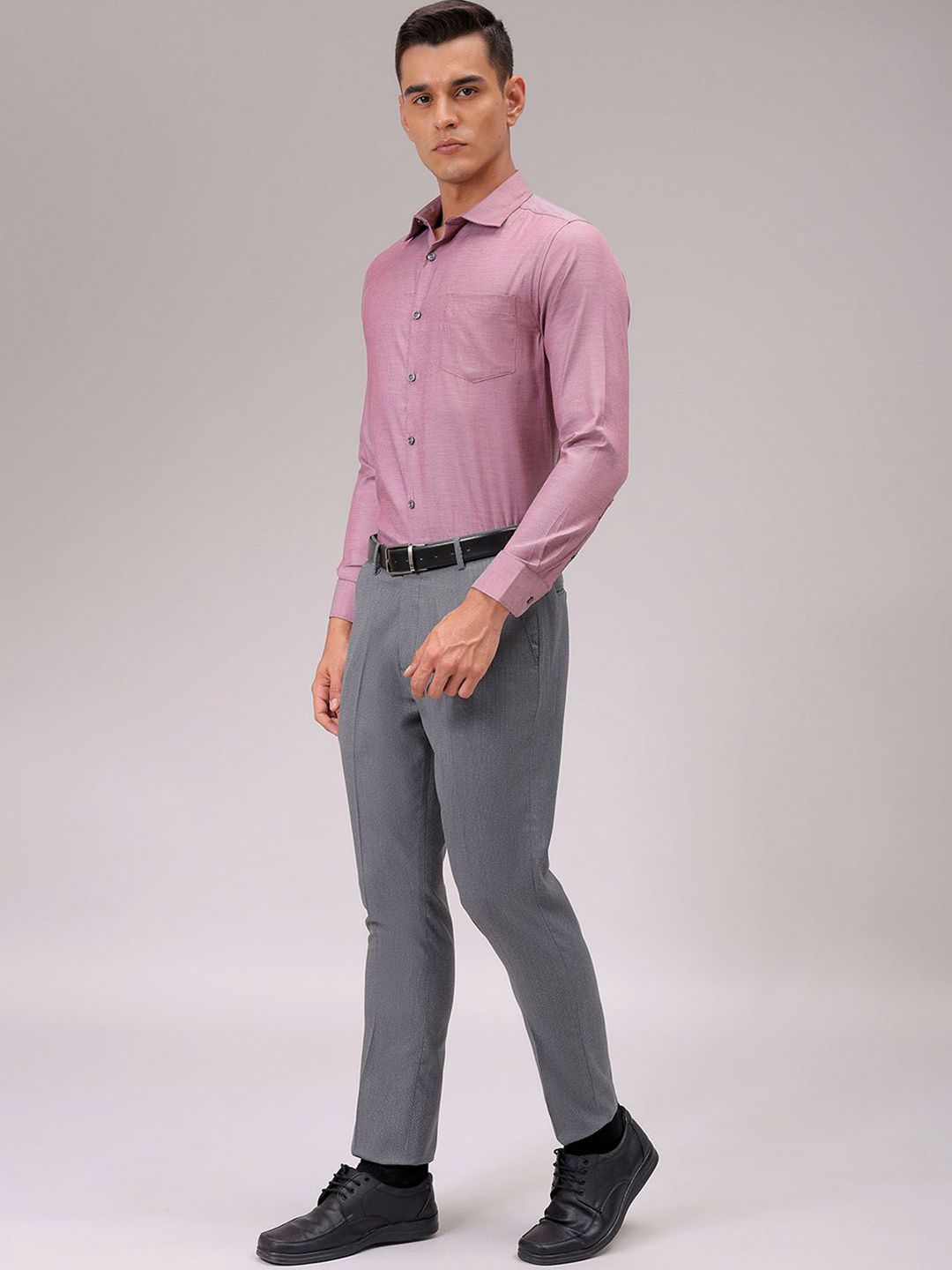 The Indian Garage Co. X Luxe Men Cutaway Collar Solid Slim Fit Formal Shirt