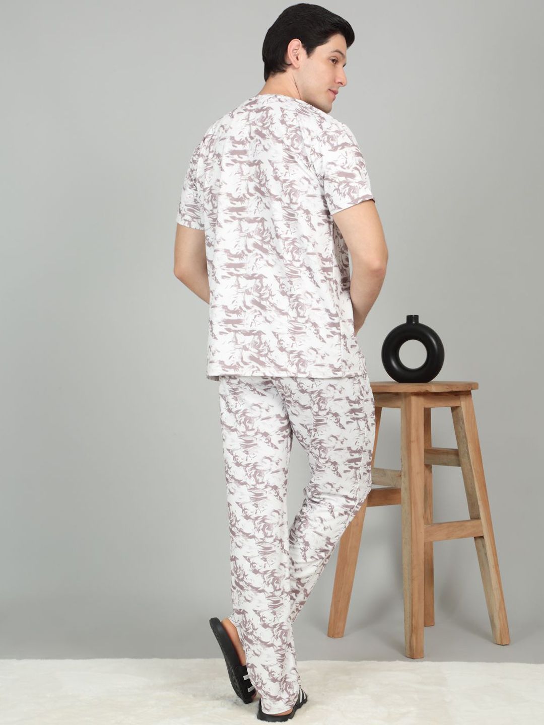 Sweet Dream Men Abstract Printed Round Neck Short Sleeves T-shirt Pyjamas Nightsuits