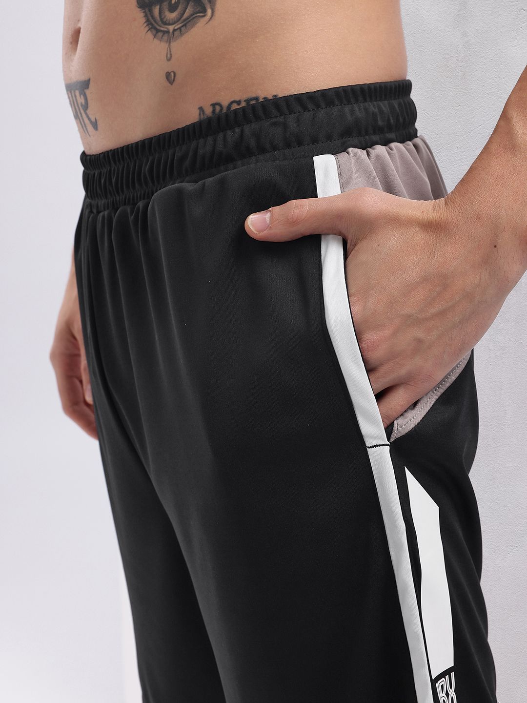 HRX by Hrithik Roshan Men Colourblocked Rapid-Dry Running Sports Shorts