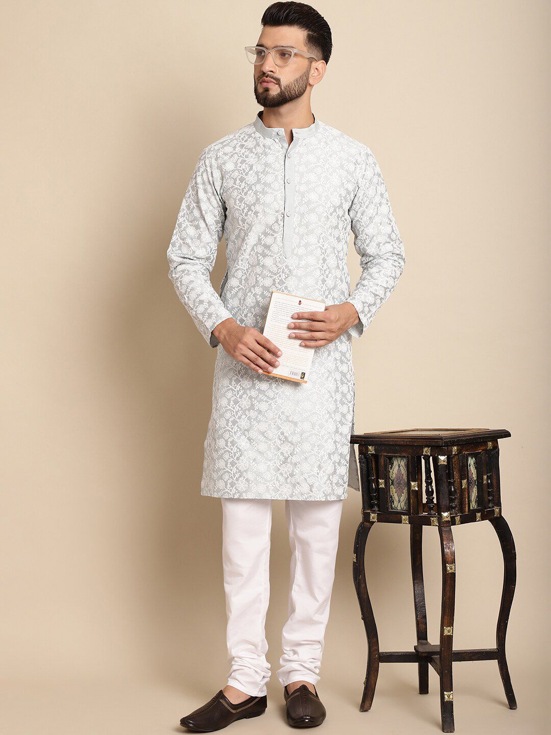 Anouk Floral Embroidered Regular Kurta with Churidar
