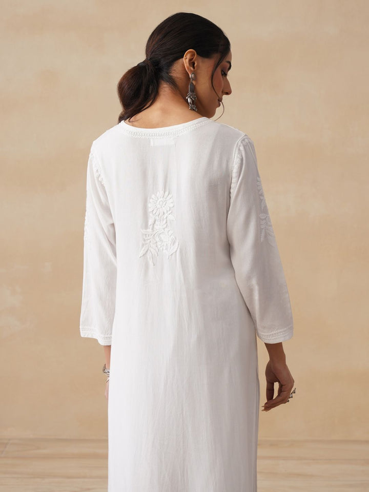 Rumah Wanita Chikankari White Rayon Chikankari Sulam Kurta