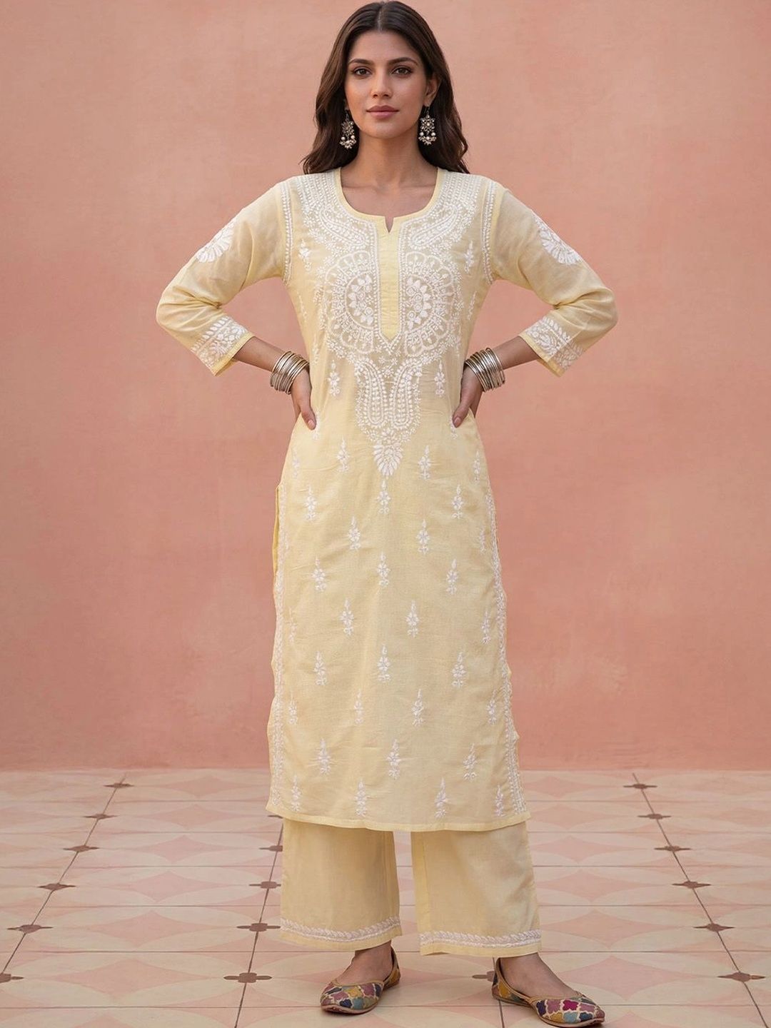 Rumah Chikankari Kurta Chikankari Biasa Wanita dengan Seluar