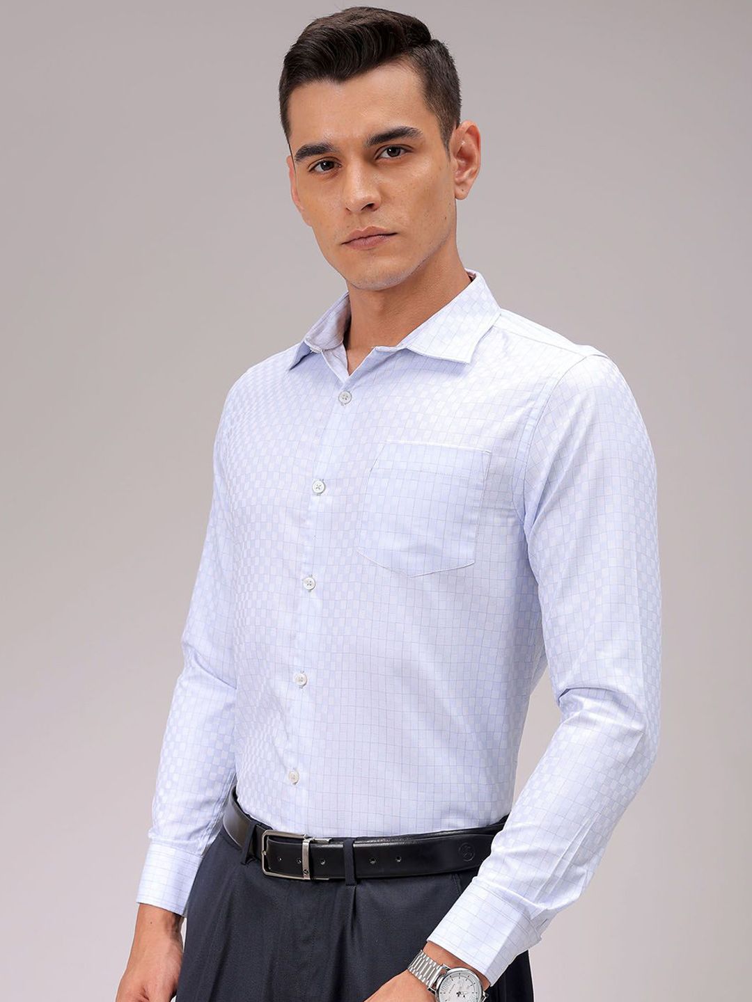 The Indian Garage Co. X Luxe Men Cutaway Collar Checked Slim Fit Formal Shirt