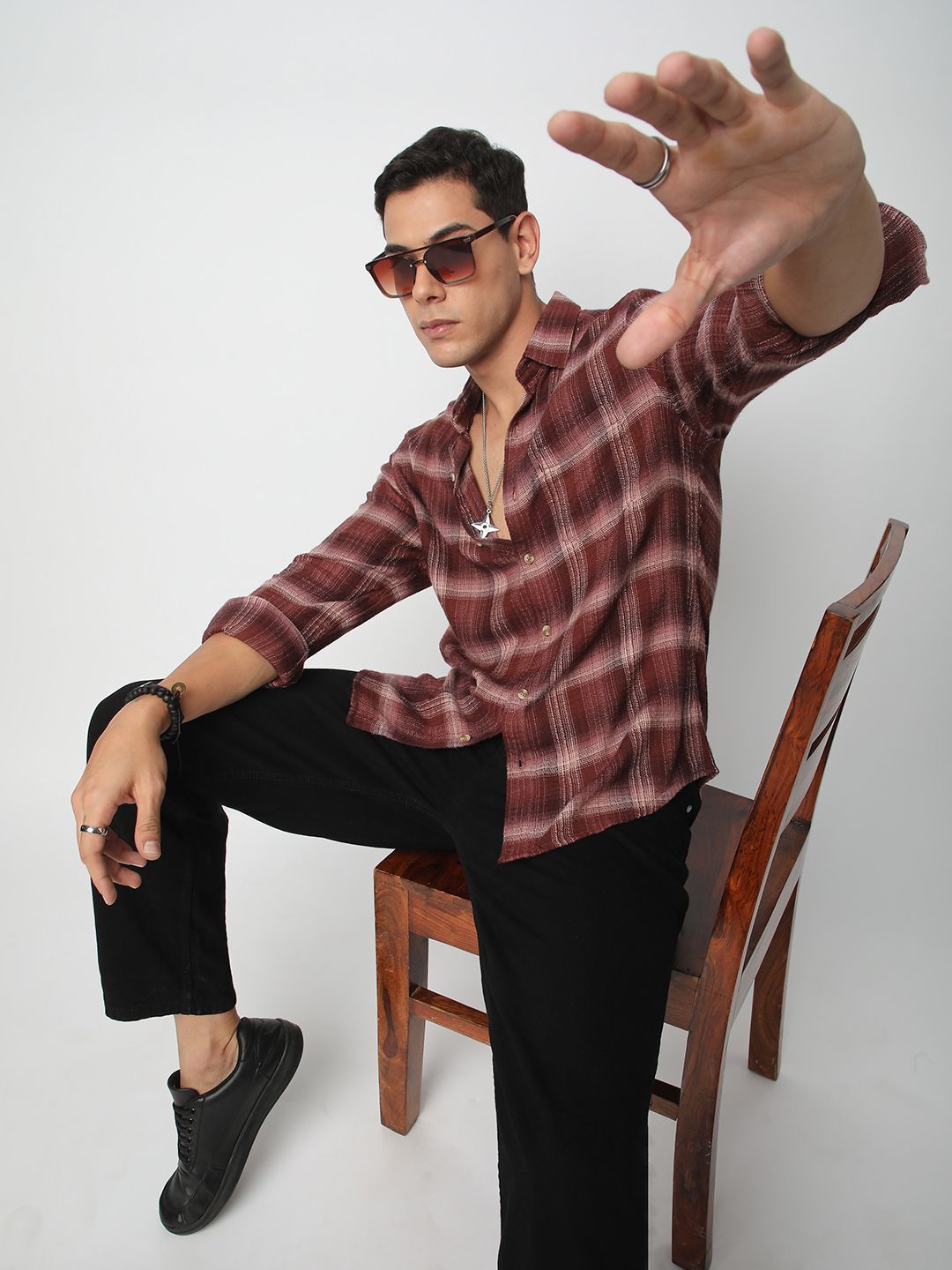 VASTRADO Men Classic Spread Collar Checked Cotton Slim Fit Casual Shirt