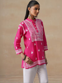 House of Chikankari Women Solid Fuchsia Embroidered Kurti