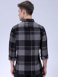The Indian Garage Co Men Spread Collar Checked Casual Shirt