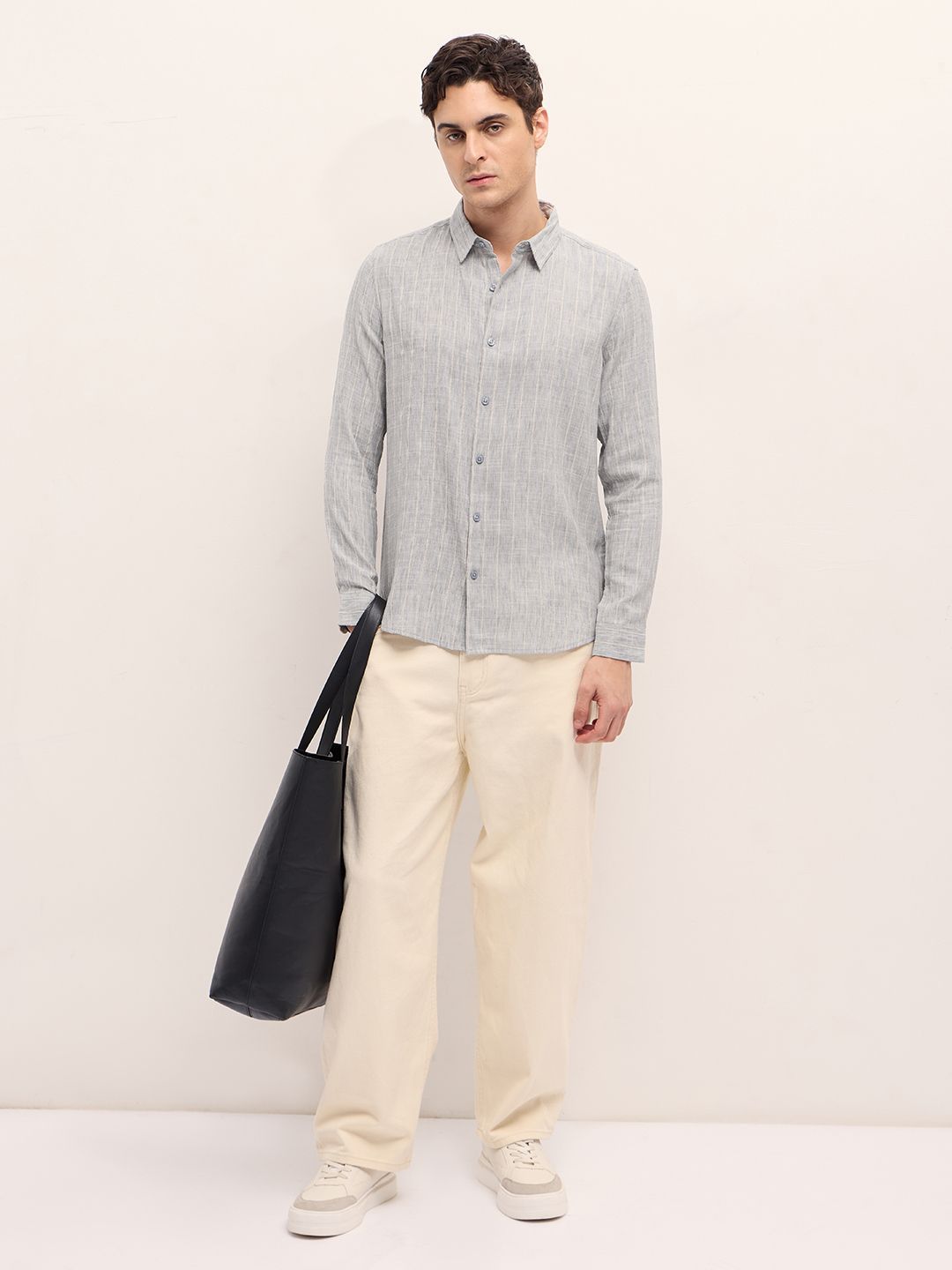THE BEAR HOUSE Men Slim Fit Spread Collar Multi Striped Casual Shirt