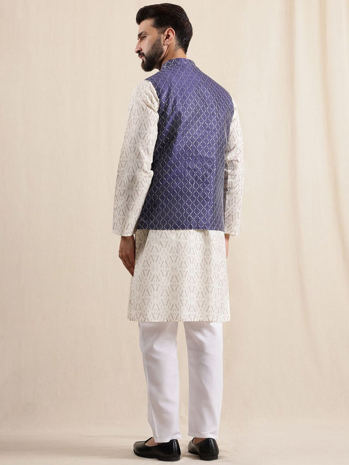 Anouk Men Ikat Printed Kurta dengan Piyama & Sulam Jaket Nehru