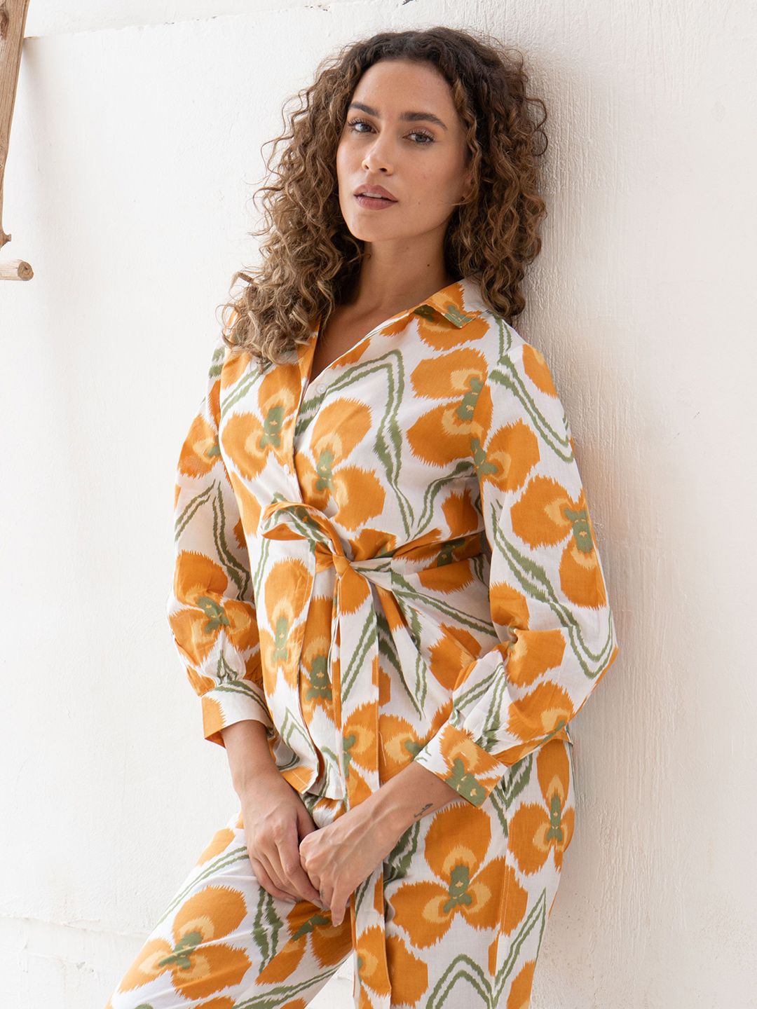 SANSKRUTIHOMES Floral Printed Pure Cotton Shirt With Trousers