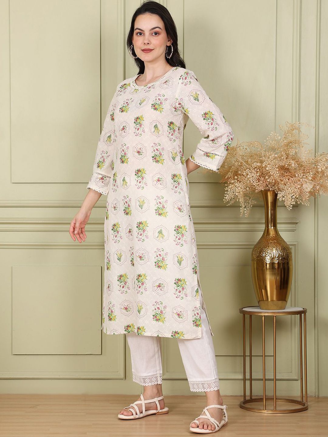W Women Floral Embroidered Cold-Shoulder Sleeves Mirror Work Kurta