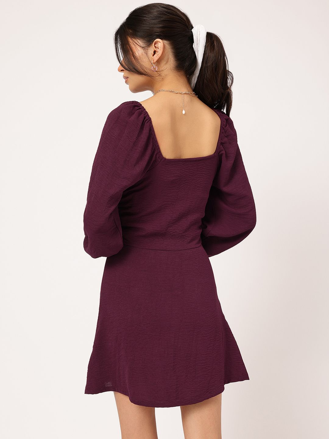 DressBerry Sleeky Stylish Puff Sleeves Mini Dress