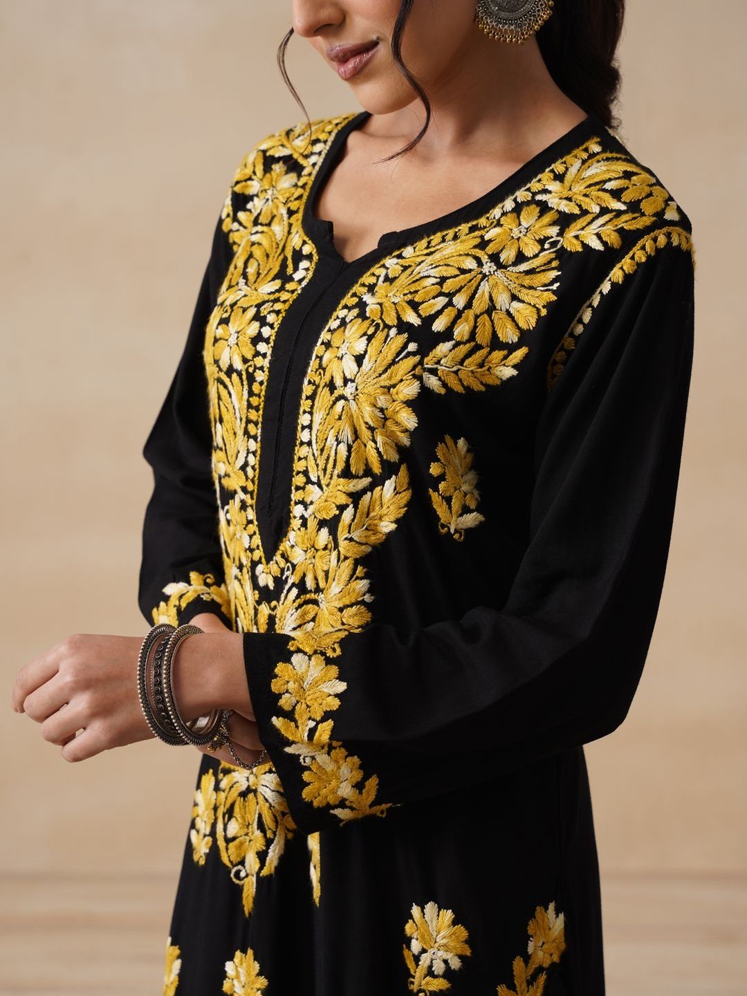 Set Seluar Kurta Motif Etnik Bersulam House of Chikankari