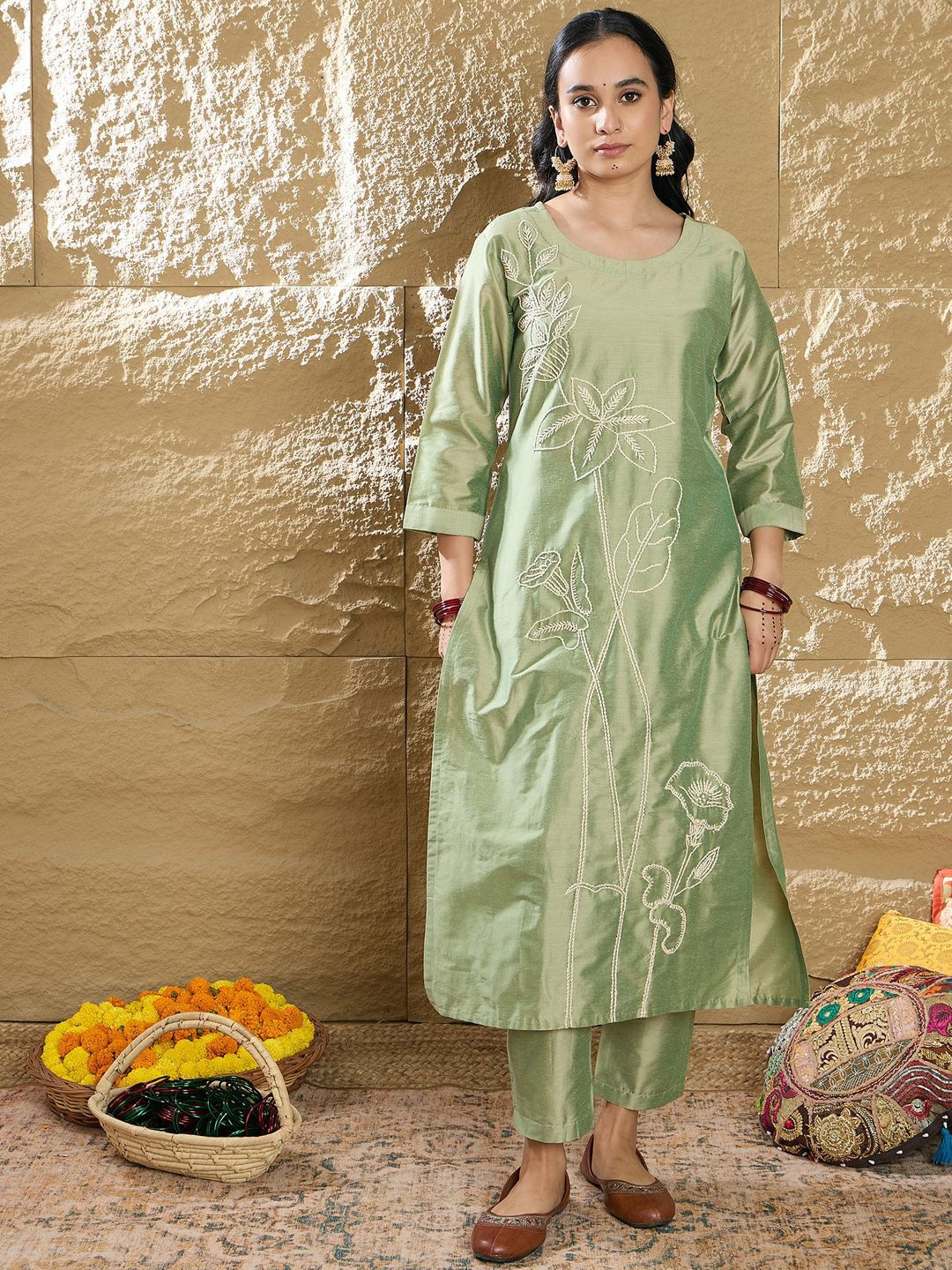 Indo Era Women Floral Embroidered Regular Thread Work Kurta with Trousers