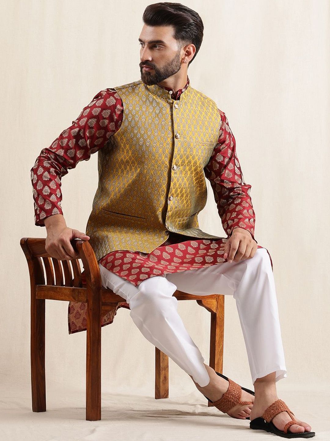 Anouk Men Ethnic Motifs Printed Kurta with Trousers & Nehru Jacket