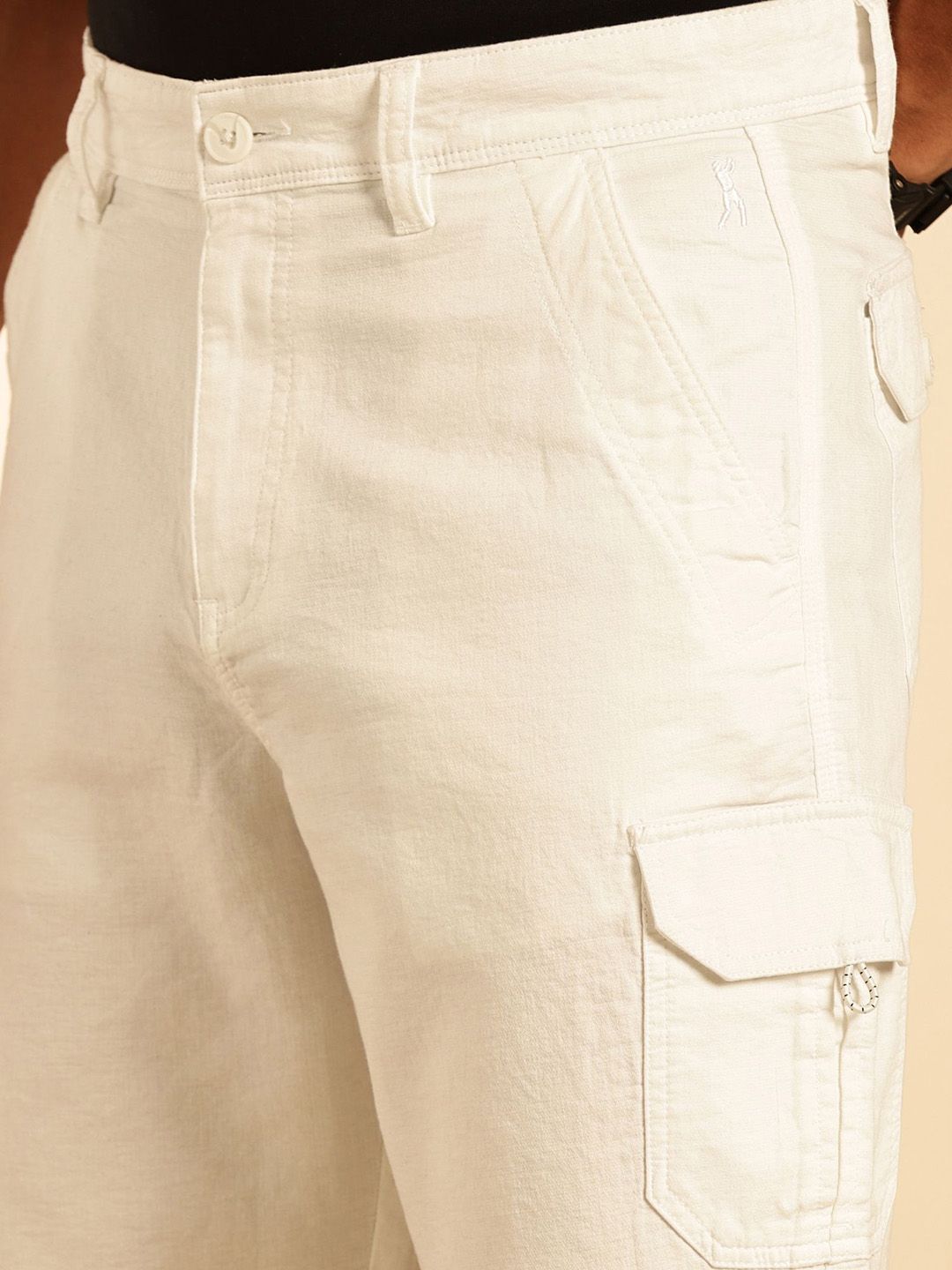 Thomas Scott Men Cotton Mid-Rise Cargo Shorts
