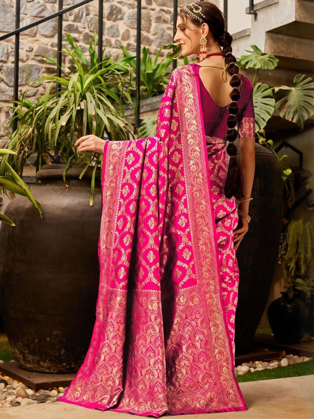 KALINI Woven Design Zari Silk Blend Banarasi Saree