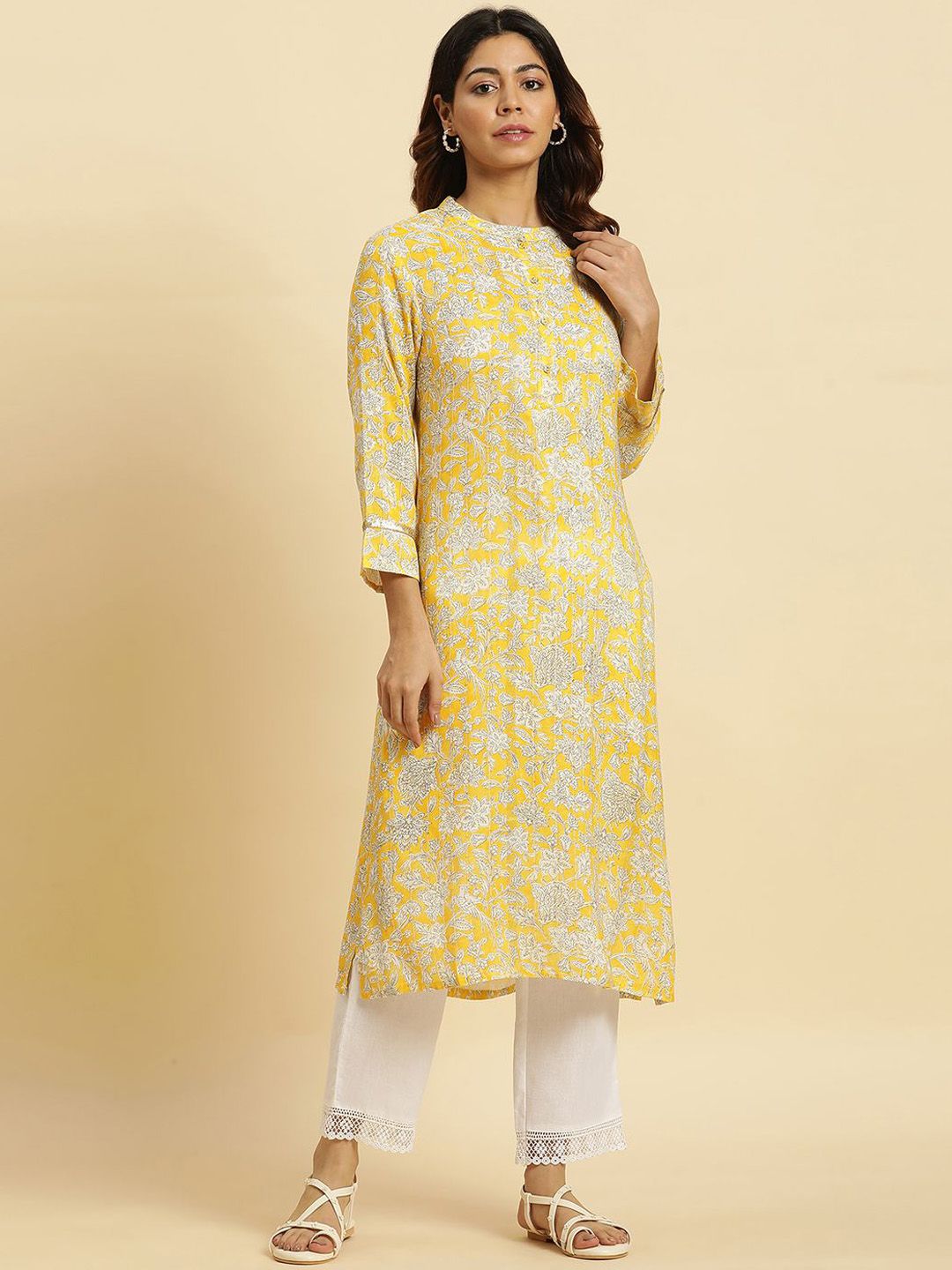 W Floral Printed Mandarin Collar Sequinned Straight Kurta