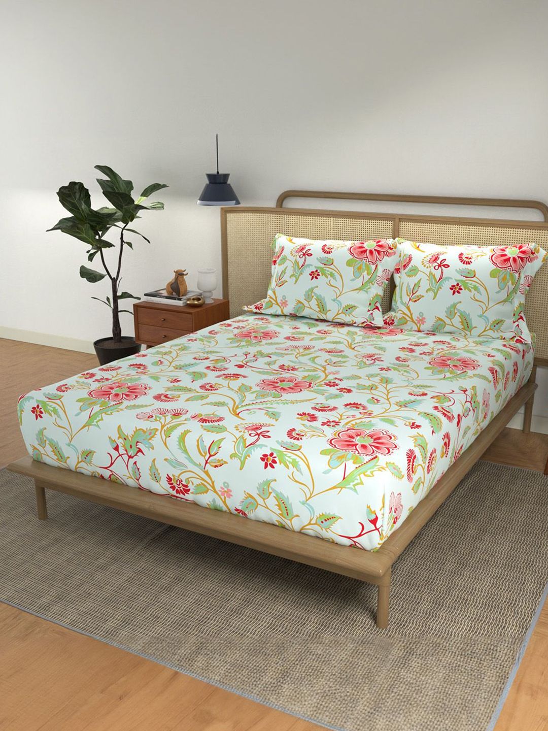 URBAN SPACE Divine Blue Printed 144 TC Cotton Double Queen Bedsheet & 2 Pillow Covers