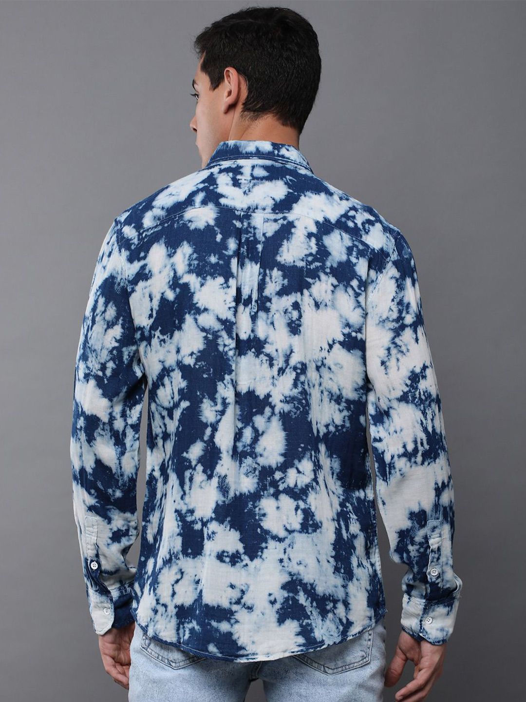 Difference of Opinion Men Standard Opaque Printed Casual Shirt