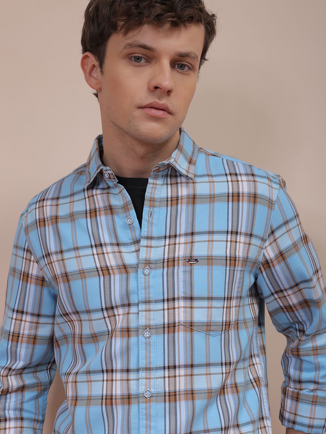 The Indian Garage Co Men Cutaway Collar Checked Cotton Slim Fit Casual Shirt
