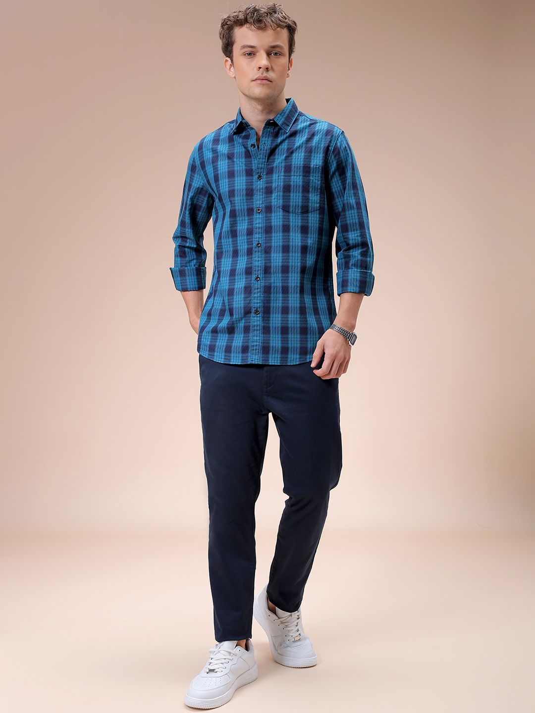 The Indian Garage Co Men Spread Collar Tartan Checked Cotton Slim Fit Casual Shirt