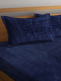 KLOTTHE Klotthe Blue Solid Flat 300 TC Woolen King Bedsheet With 2 Pillow Covers