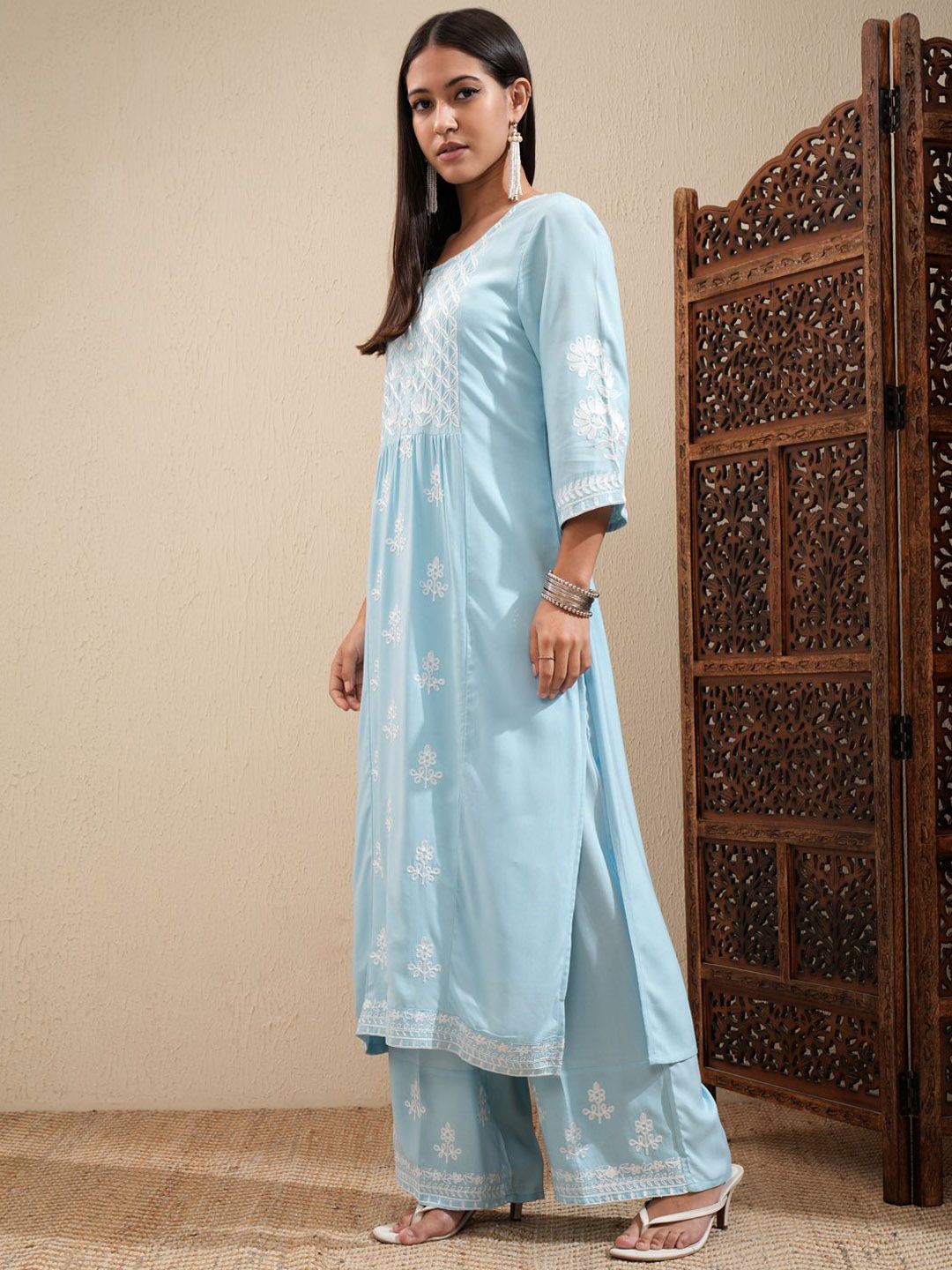Vishudh Blue Floral Embroidered Round Neck Thread Work Kurta With Palazzos