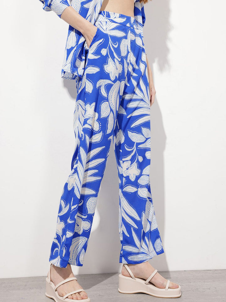 DressBerry Women Embracing The Floral Story Printed Loose Fit Trousers