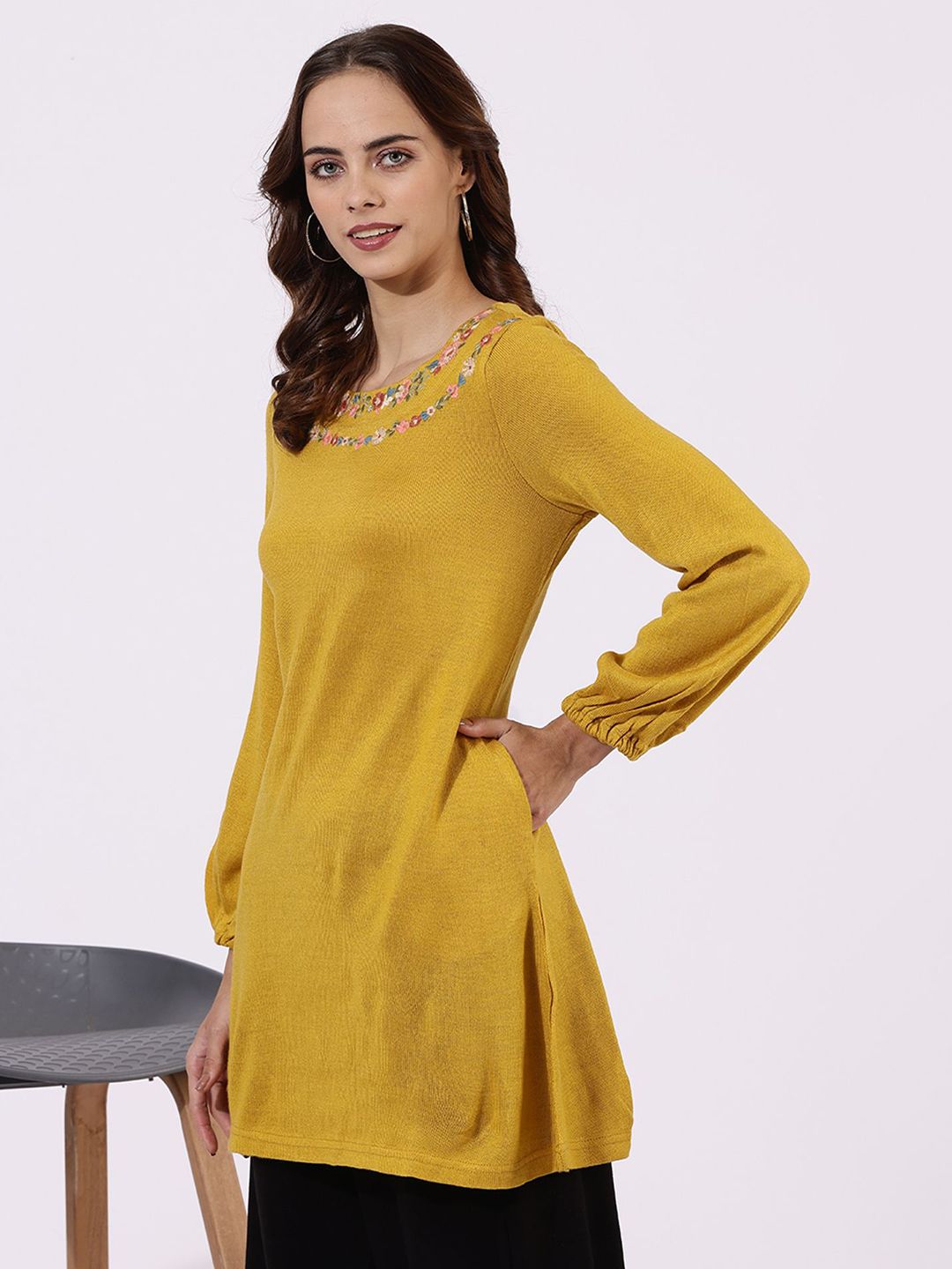 W Women Round Neck Long Sleeves Tunic