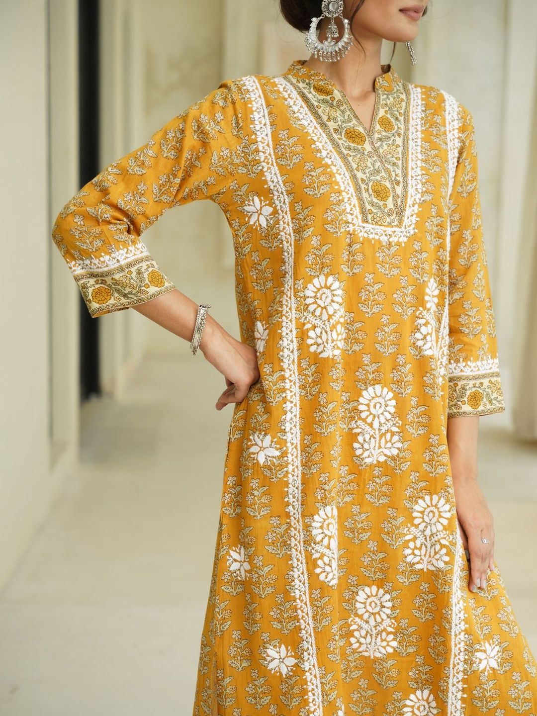 House of Chikankari Women Floral Printed Regular Pure Cotton Kurta with Set