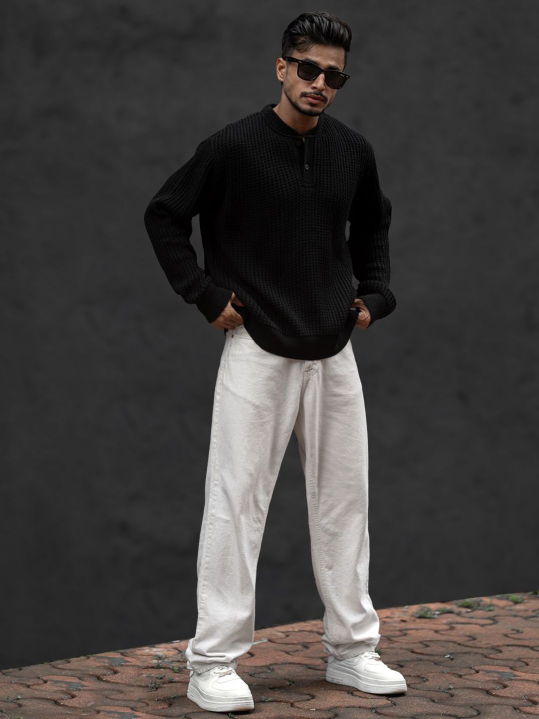 Powerlook Men Solid Henley Neck T-shirt