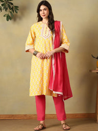 Mamicha Women Ethnic Motifs Printed Regular Thread Work Pure Cotton Kurta with Trousers & With Dupatta
