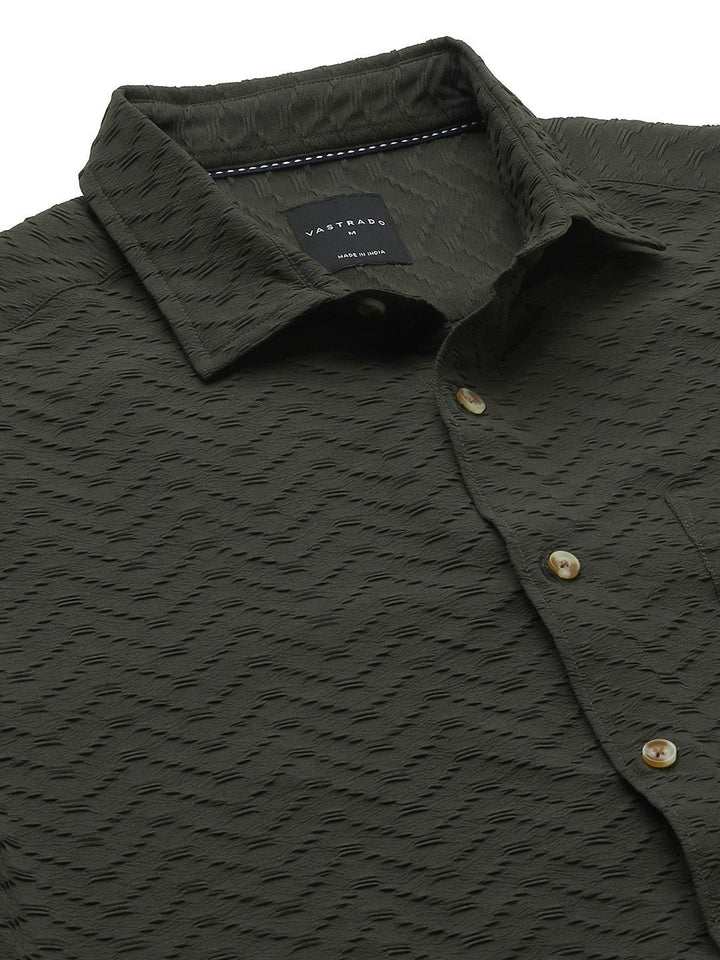 VASTRADO Men Classic Spread Collar Solid Slim Fit Casual Shirt