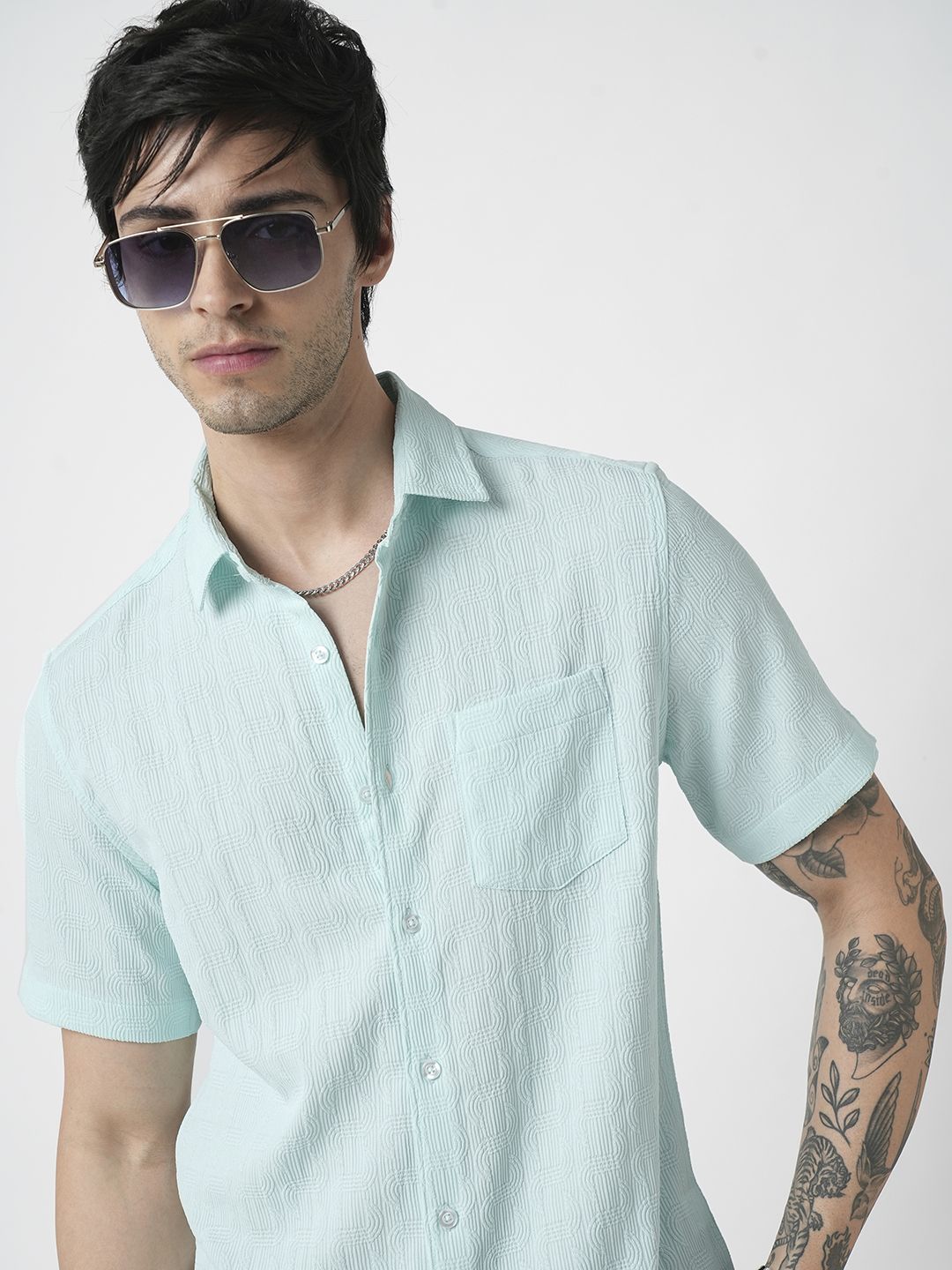 VASTRADO Men Classic Spread Collar Solid Slim Fit Casual Shirt