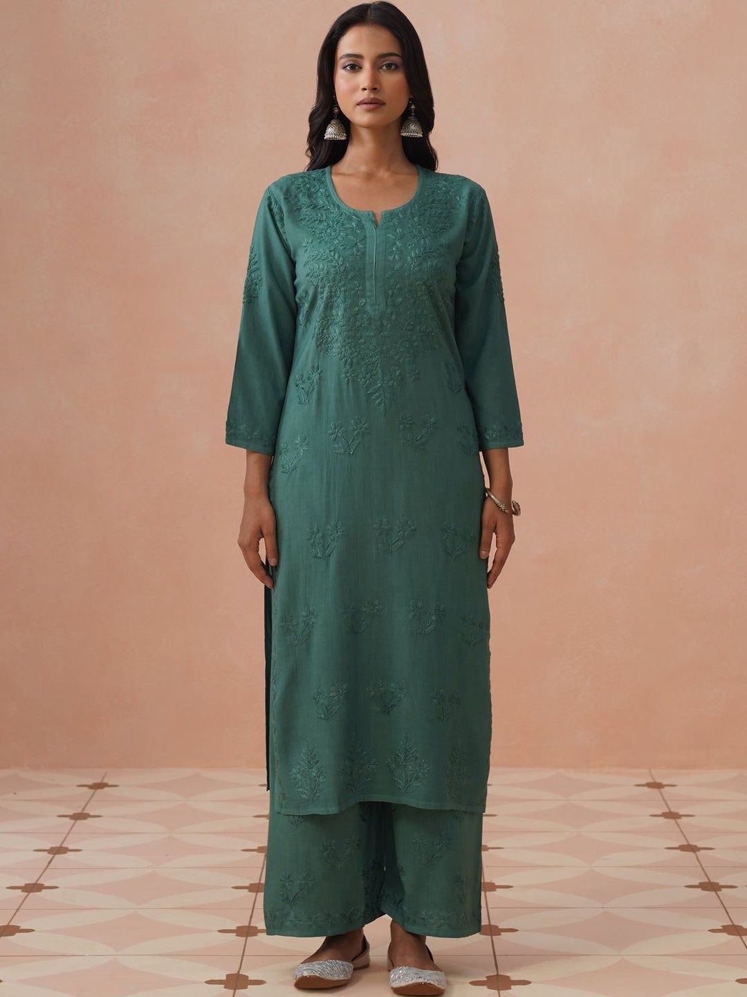 House of Chikankari Women Regular Chikankari Kurta with Trousers