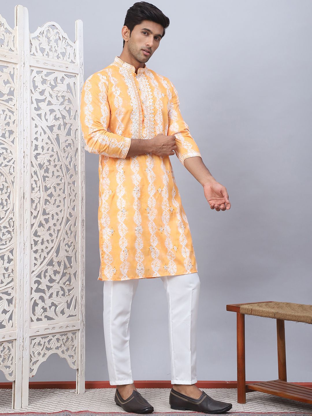 Jompers Ethnic Motifs Dyed Embroidered Mandarin Collar Sequinned Straight Kurta & Pyjamas