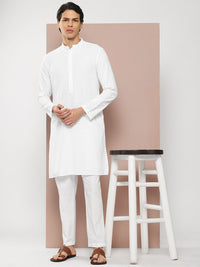 Lihat Reka bentuk bersulam bersulam Mandarin Mandarin Collar Chanderi Silk Lurus Kurta