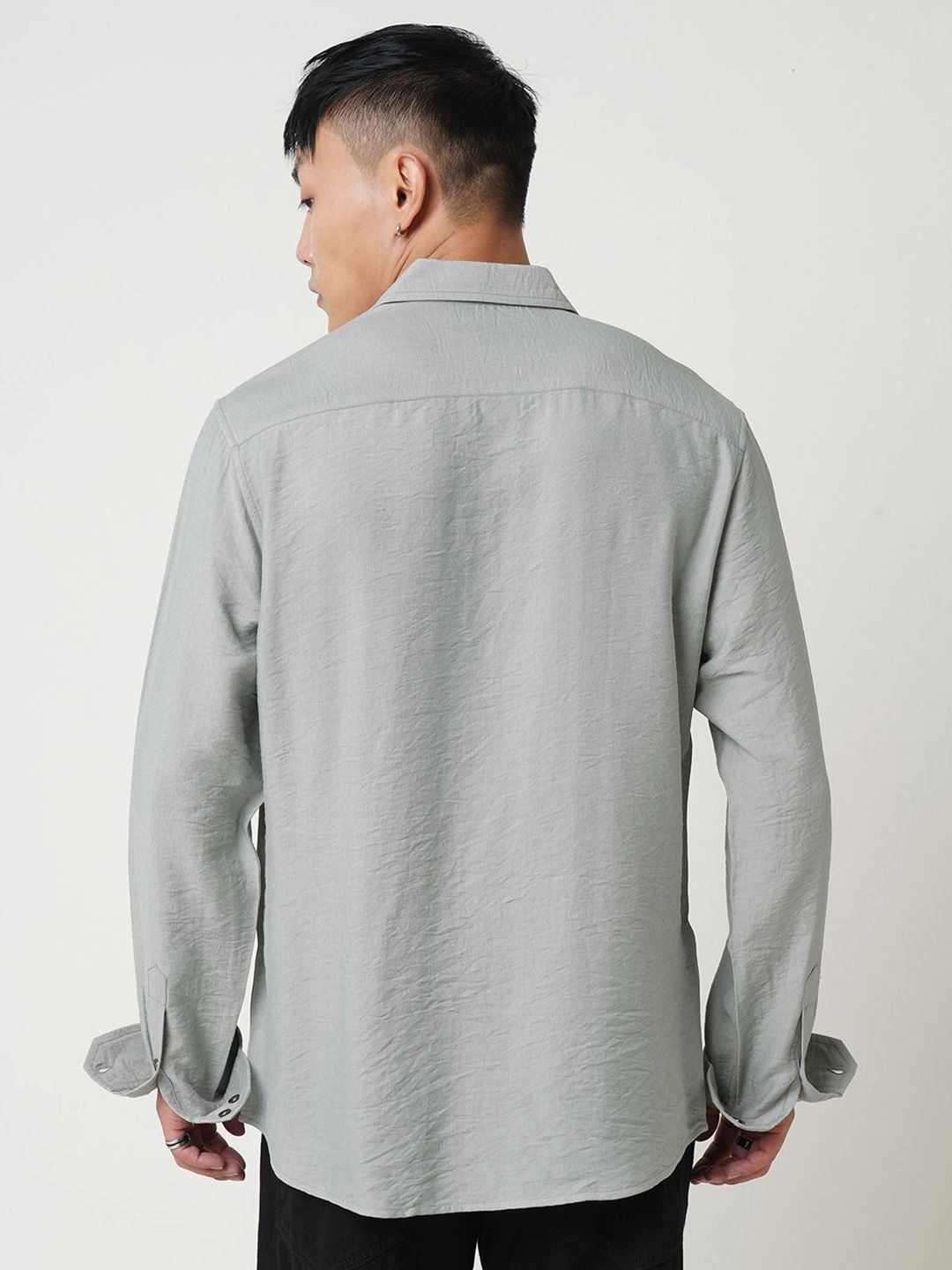 VASTRADO Men Classic Spread Collar Solid Slim Fit Casual Shirt