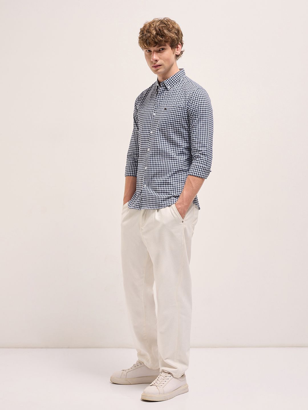 THE BEAR HOUSE Men Slim Fit Micro Checks Opaque Checked Casual Shirt