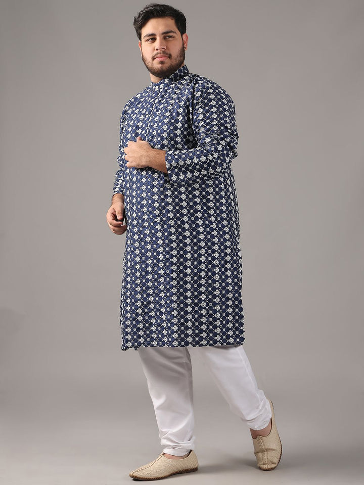 SOJANYA PLUS Plus Size Men Floral Embroidered Band Collar Straight Kurta And Pyjamas