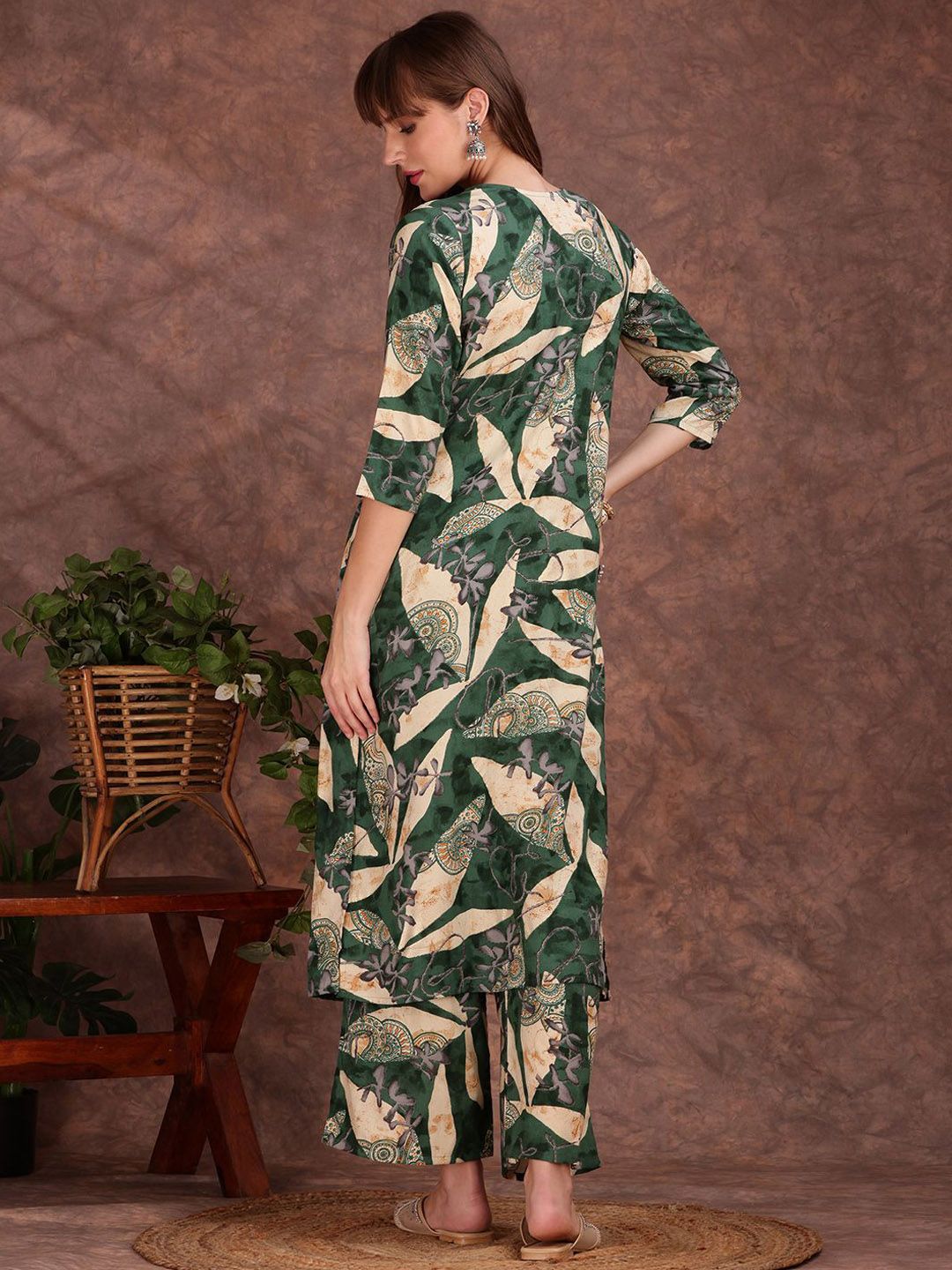 KALINI Women Floral Printed Regular Kurta with Palazzos