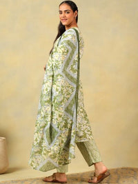 Mamicha Women Floral Printed Regular Thread Work Pure Cotton Kurta with Trousers & With Dupatta