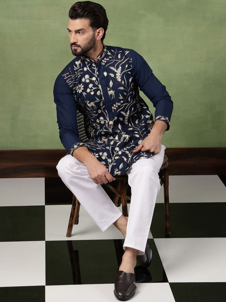 Anouk Men Animal Embroidered Regular Thread Work Pure Cotton Kurta with Pyjamas